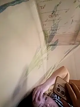 Snapshot of cute-girl-2k chatting on 03-15-26, 04:46 cute-girl-2k online show from 03-15-26, 04:46