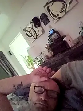 dropanddrippy1 online show from 03-23-26, 01:37