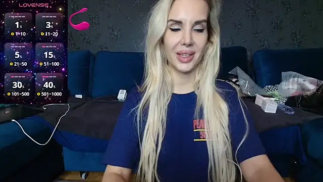 Snapshot of SexyQueenNina chatting on 12-19-24, 11:57 SexyQueenNina online show from 12-19-24, 11:57