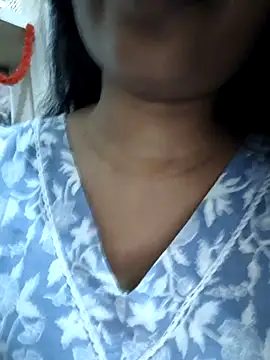 Blossom lily online show from 03-28-26, 09:42