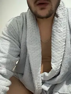 Snapshot of cinoo34 chatting on 03-15-26, 11:00 cinoo34 online show from 03-15-26, 11:00