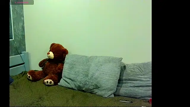 AvelineLune online show from 03-26-26, 07:41