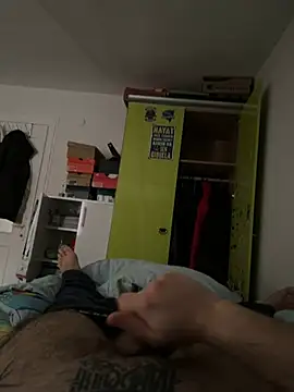 Snapshot of kickstar01 chatting on 03-15-26, 12:44 kickstar01 online show from 03-15-26, 12:44