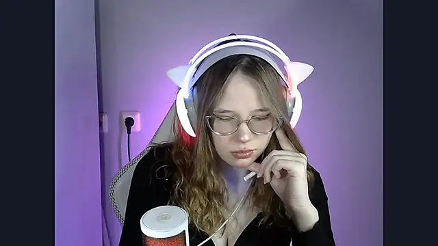 Snapshot of AmandaBargon chatting on 03-16-26, 07:12 AmandaBargon online show from 03-16-26, 07:12