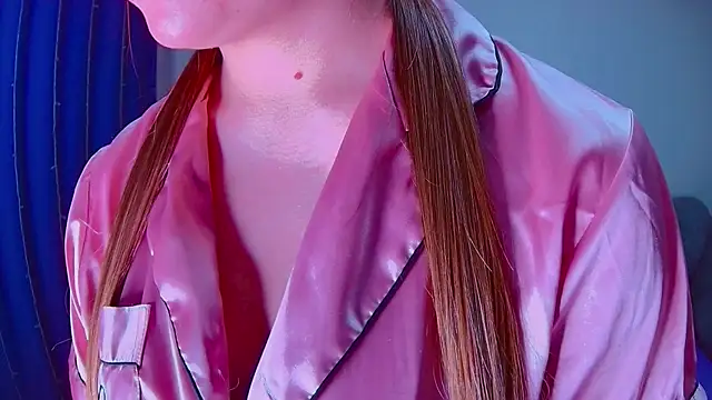 CarrollNancy online show from 04-07-26, 01:33