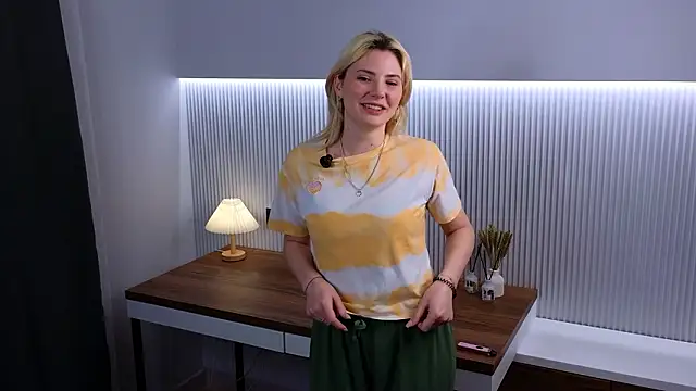 BeeKoci online show from 03-23-26, 05:17