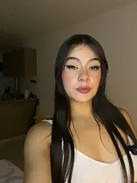 Snapshot of DahliaRouse chatting on 04-07-26, 11:37 DahliaRouse online show from 04-07-26, 11:37