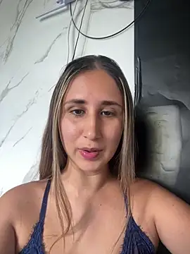 VictoriaWhitmore online show from 04-07-26, 03:45