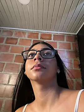 Veronica Montiel online show from 04-11-26, 08:35