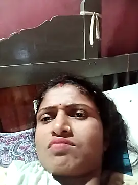 Snapshot of Leelaaji chatting on 04-04-26, 06:05 Leelaaji online show from 04-04-26, 06:05