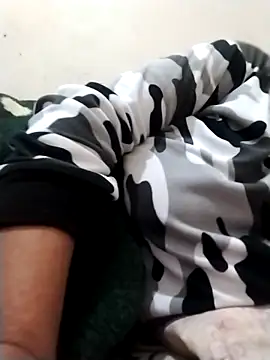 Snapshot of Fi97 chatting on 03-31-26, 08:53 Fi97 online show from 03-31-26, 08:53