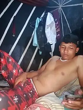 Snapshot of ADES_23CM chatting on 04-08-26, 05:18 ADES 23CM online show from 04-08-26, 05:18