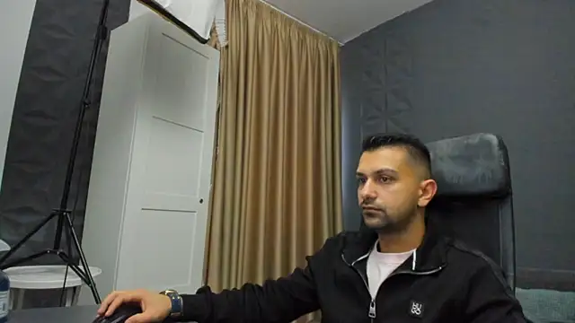 Snapshot of BryceReign chatting on 03-22-26, 05:44 BryceReign online show from 03-22-26, 05:44