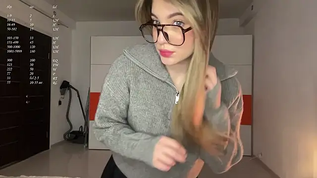 1Kellynaive online show from 03-24-26, 03:06