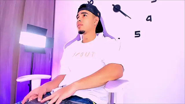 victor ospina online show from 04-01-26, 03:20