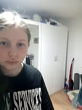 LinaMayer7 online show from 03-26-26, 05:40