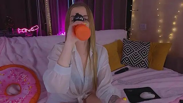 Snapshot of NashaDashaaa chatting on 03-28-26, 12:54 NashaDashaaa online show from 03-28-26, 12:54