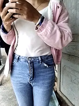 Snapshot of Personality-girl- chatting on 03-23-26, 01:53 Personality-girl- online show from 03-23-26, 01:53