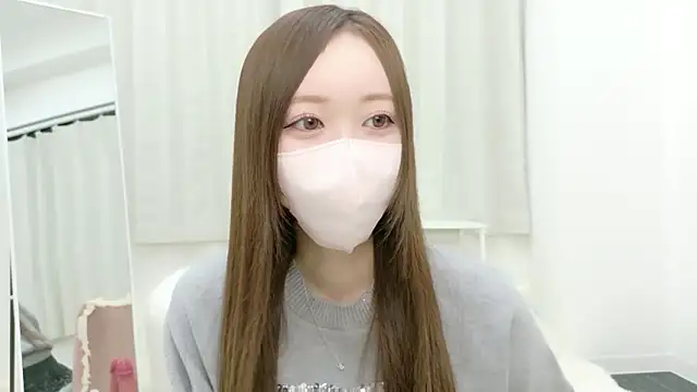 Snapshot of salachan_v chatting on 03-23-26, 11:14 salachan v online show from 03-23-26, 11:14