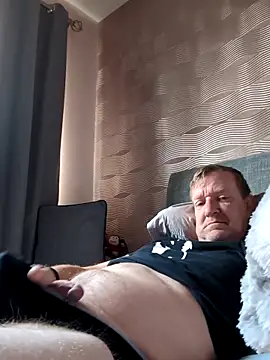 Notiesfuk online show from 04-07-26, 12:05