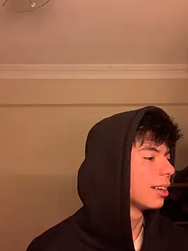 Beratylmamss online show from 03-21-26, 09:40