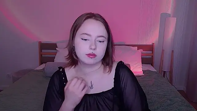 SelenaLily online show from 04-02-26, 02:47