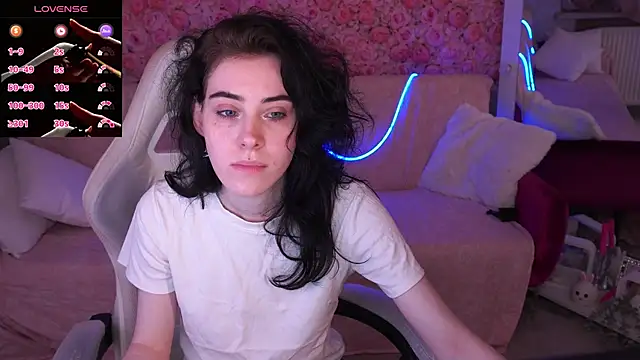 CurleyBlueEyes online show from 03-27-26, 01:44