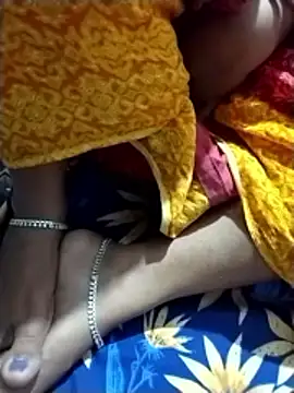 Snapshot of deshi_girl_2007 chatting on 04-04-26, 10:35 deshi girl 2007 online show from 04-04-26, 10:35