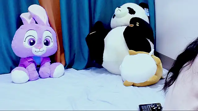 Snapshot of girllong520 chatting on 04-03-26, 02:48 girllong520 online show from 04-03-26, 02:48