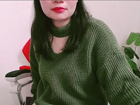 Snapshot of Suhynxx chatting on 03-27-26, 07:47 Suhynxx online show from 03-27-26, 07:47