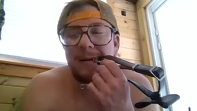 Snapshot of tboy4u chatting on 03-24-26, 03:50 tboy4u online show from 03-24-26, 03:50