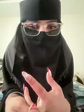 karandeep kaur isback online show from 03-25-26, 07:14