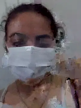 Snapshot of Mandalina_3 chatting on 03-26-26, 04:45 Mandalina 3 online show from 03-26-26, 04:45