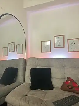 CharlotteCopper  online show from 04-01-26, 10:27