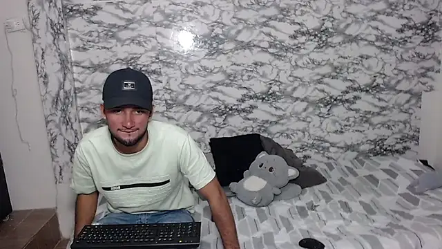 Snapshot of escanor_ar chatting on 03-28-26, 11:26 escanor ar online show from 03-28-26, 11:26