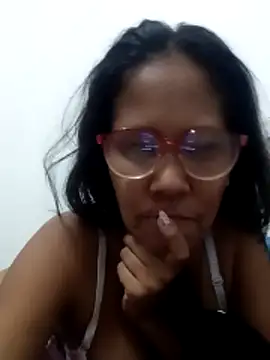 Karen La Flaca online show from 04-02-26, 07:44