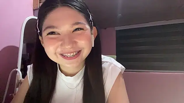 CoralieHoner online show from 03-27-26, 02:39