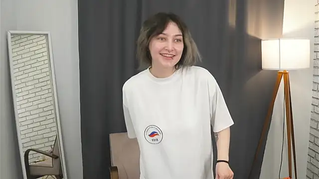 Snapshot of WavaMaddison chatting on 03-26-26, 03:34 WavaMaddison online show from 03-26-26, 03:34