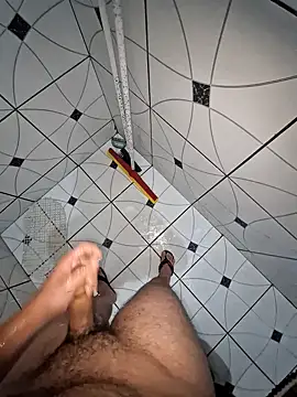 ROLLAAROSAGROSSA online show from 04-17-26, 03:09