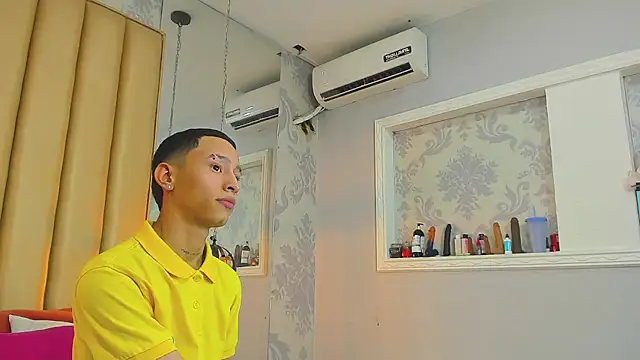 Snapshot of MaicolSmiith_ chatting on 03-27-26, 09:25 MaicolSmiith online show from 03-27-26, 09:25