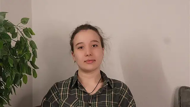 Snapshot of LoreleiRion chatting on 03-28-26, 05:40 LoreleiRion online show from 03-28-26, 05:40