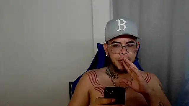 Snapshot of maik_gonsalez chatting on 03-29-26, 05:35 maik gonsalez online show from 03-29-26, 05:35