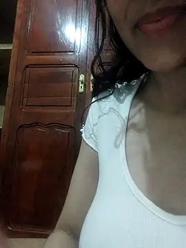 Snapshot of FatinSexy chatting on 04-03-26, 09:57 FatinSexy online show from 04-03-26, 09:57