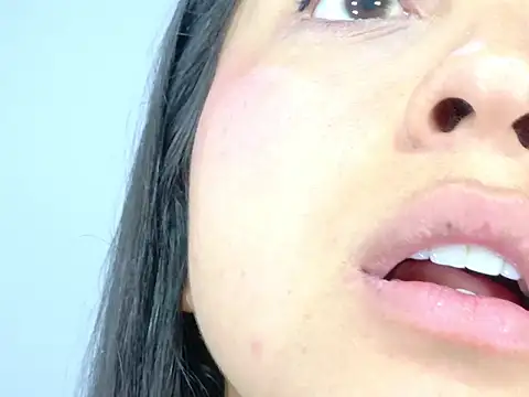 LeticiaVisconti online show from 03-31-26, 04:51