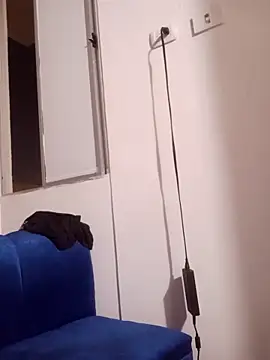 Snapshot of miguellccadena chatting on 04-09-26, 05:40 miguellccadena online show from 04-09-26, 05:40