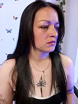 Isa bluee online show from 04-08-26, 02:11