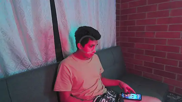 ethann2  online show from 04-03-26, 03:59