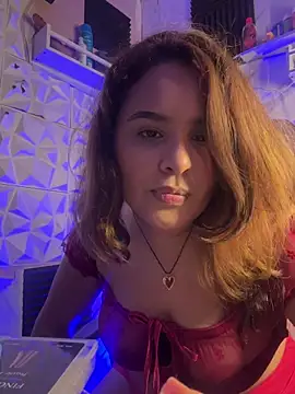 SaskiaDeluxe online show from 04-04-26, 07:39