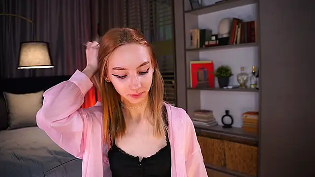 Snapshot of Melrose_ chatting on 03-31-26, 10:10 Melrose online show from 03-31-26, 10:10