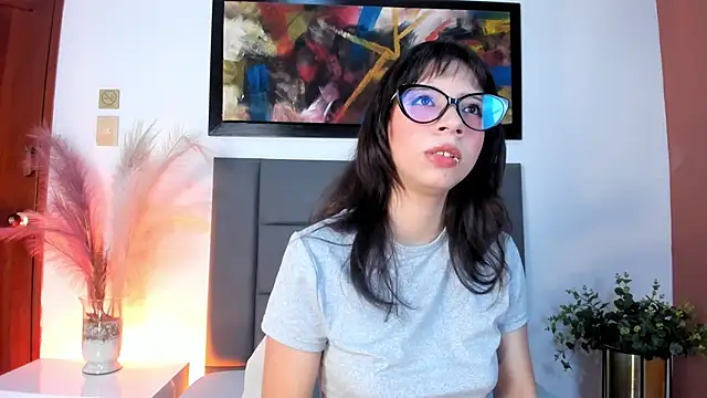 AliceThompsonn  online show from 04-10-26, 06:01